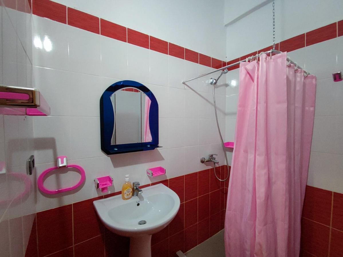 סרנדה El Rio Apartments מראה חיצוני תמונה