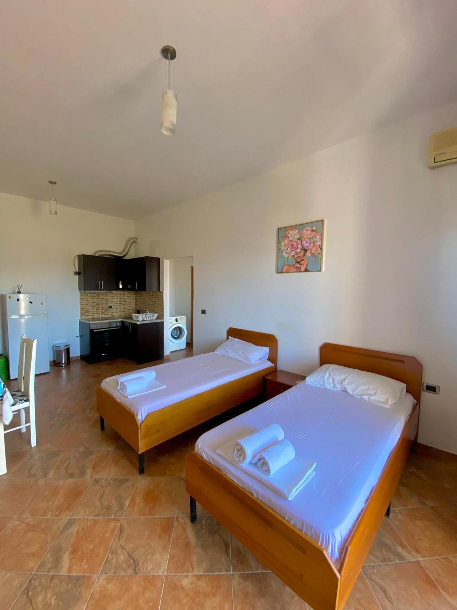 סרנדה El Rio Apartments מראה חיצוני תמונה