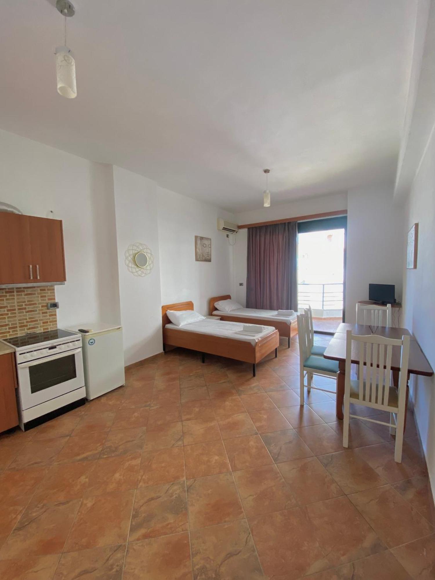 סרנדה El Rio Apartments מראה חיצוני תמונה